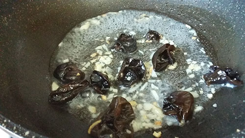 sauté de champignons aux algues