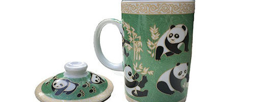 Tasse à thé aux pandas