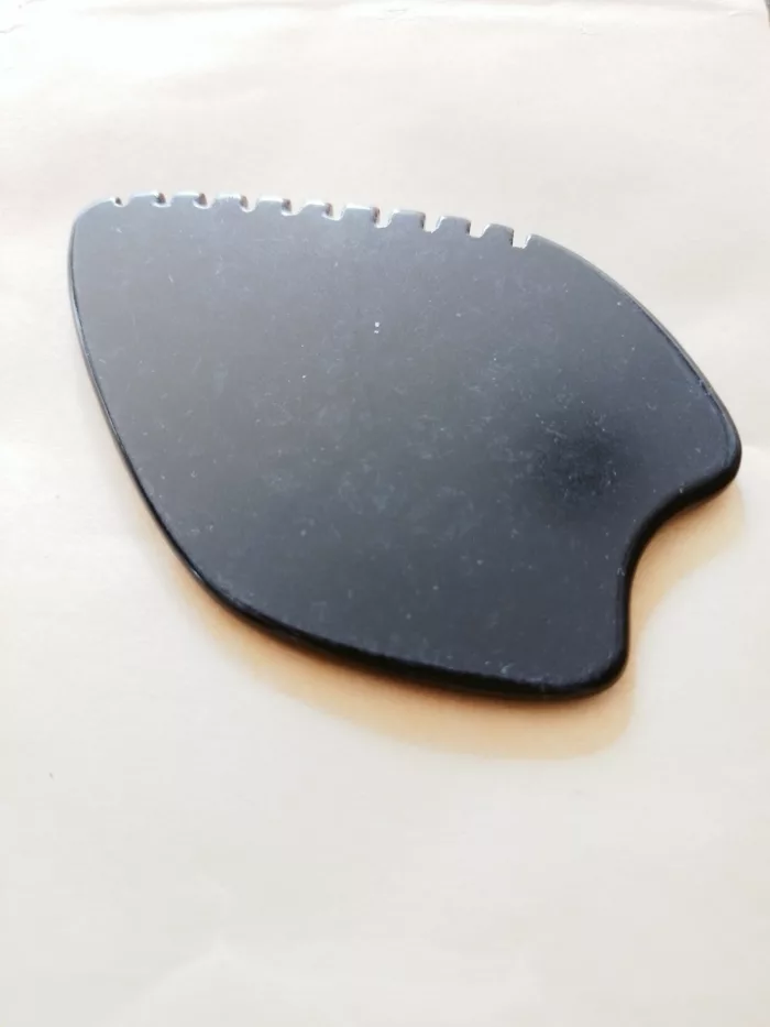 gua sha jade noir