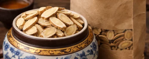 Astragale (Huang Qi) – Racine tonique du Qi & immunité naturelle