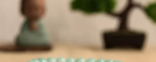 Bracelet en jade vert de Myanmar, perles polies, ambiance asiatique et bien-être énergétique